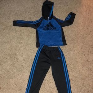 Adidas toddler sweatsuit